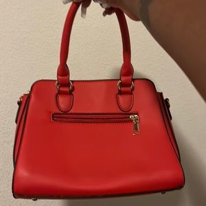 Medium sized hand bag